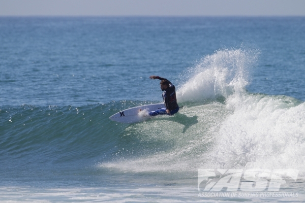 Alejo Muniz (BRA), 23, handed John John Florence (HAW), 20, a Round 2 defeat today at the Hurley Pro at Trestles.