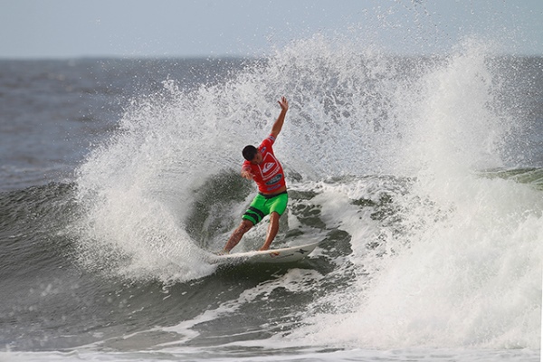 Michel Bourez (PYF), 22, posted the highest heat total of the day, a 17.90 out of a possible 20, at the Quiksilver Pro Gold Coast.