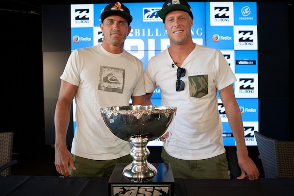 Kelly Slater (USA), 41, and Mick Fanning (AUS), 32, will battle at the Billabong Pipe Masters to decide the 2013 ASP World Title. 