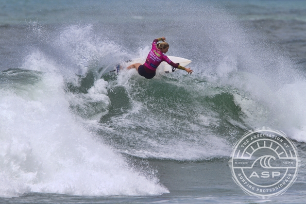Bianca Buitendag (ZAF), 19, ASP Women's WCT Rookie and two-time World Junior runner-up, advanced to the Quarterfinals of the HD World Junior Championships today.
