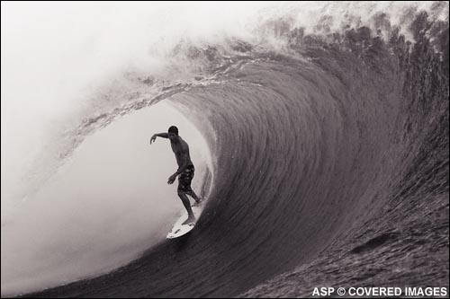 Bruce Irons looking quite at home.  Teahupoo, Tahiti.  Pic Credit ASP Tostee