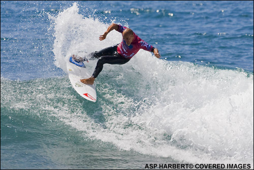 Kelly Slater overcame Dane Reynolds and Corey Lopez In Round 1 of the Boost Mobile Pro Surf Contest.  Photo Credit ASP Media